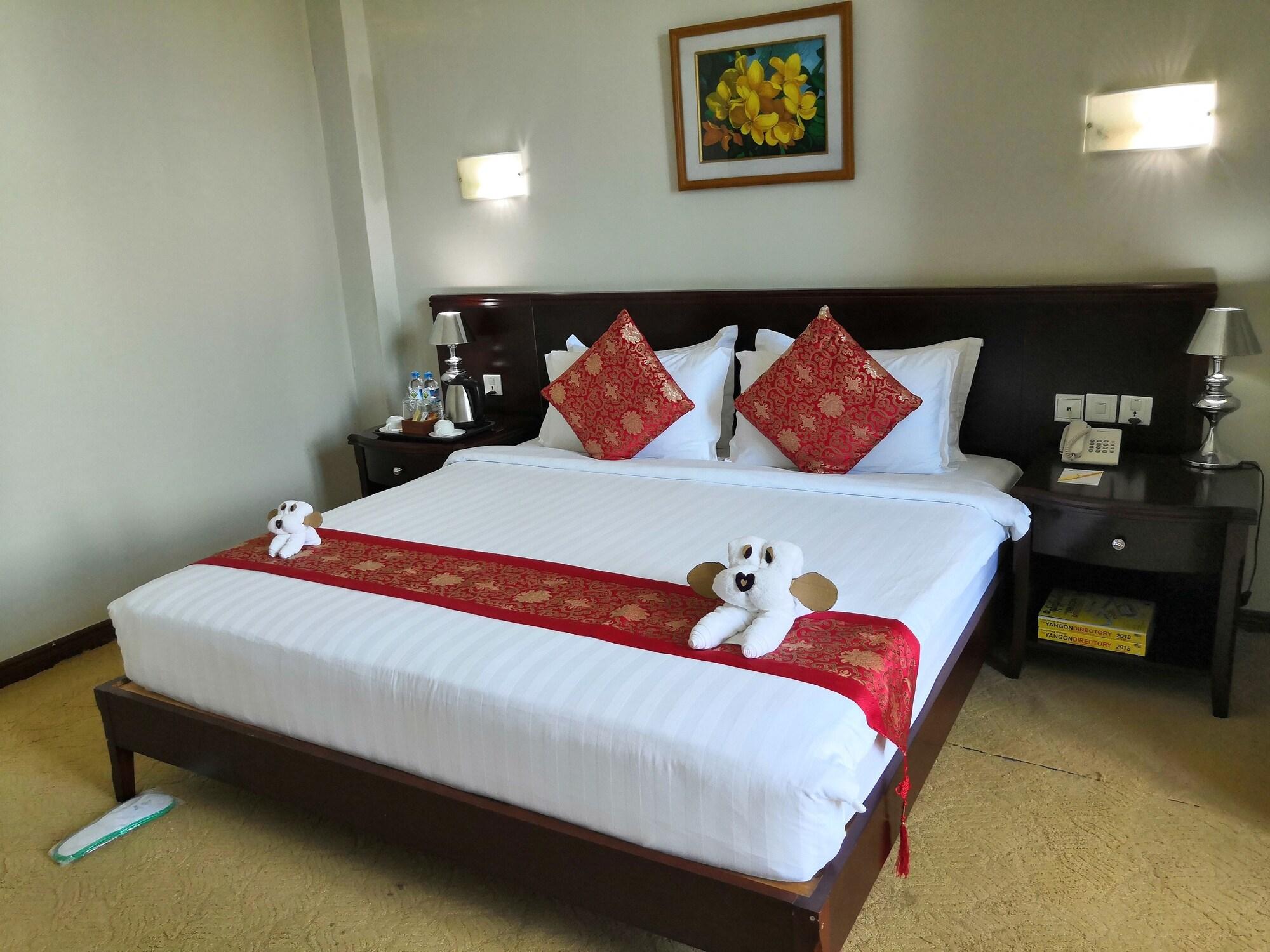 Green Leaf Hotel Yangon Luaran gambar