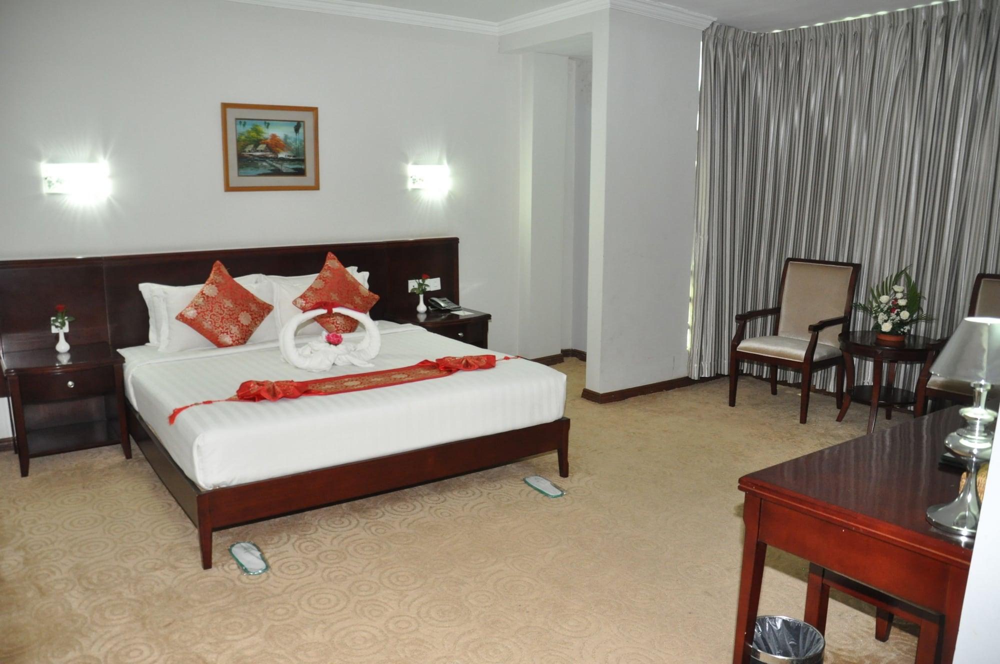 Green Leaf Hotel Yangon Luaran gambar