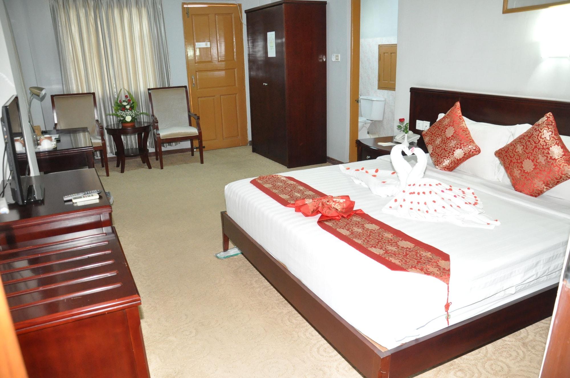 Green Leaf Hotel Yangon Luaran gambar