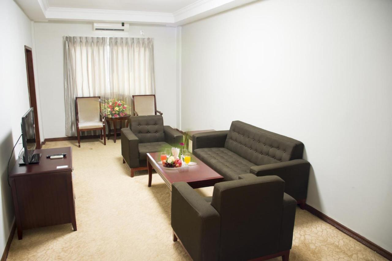 Green Leaf Hotel Yangon Luaran gambar