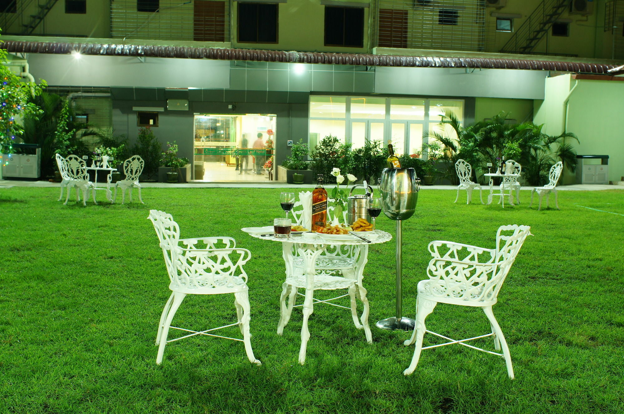 Green Leaf Hotel Yangon Luaran gambar